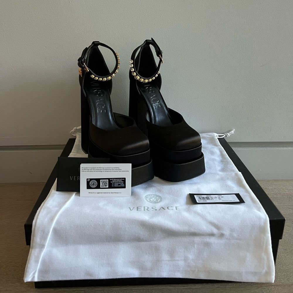 VERSACE MEDUSA AEVITAS PLATFORM PUMPS